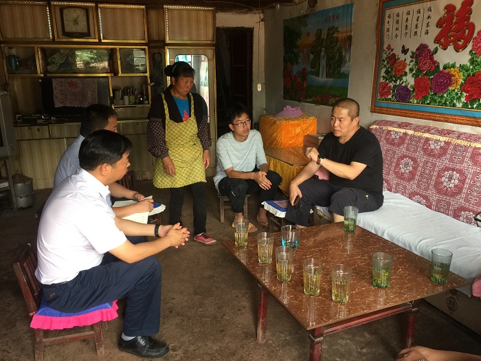 王晓方到华体hui会体育帮扶挂联点宣威市得禄乡调研