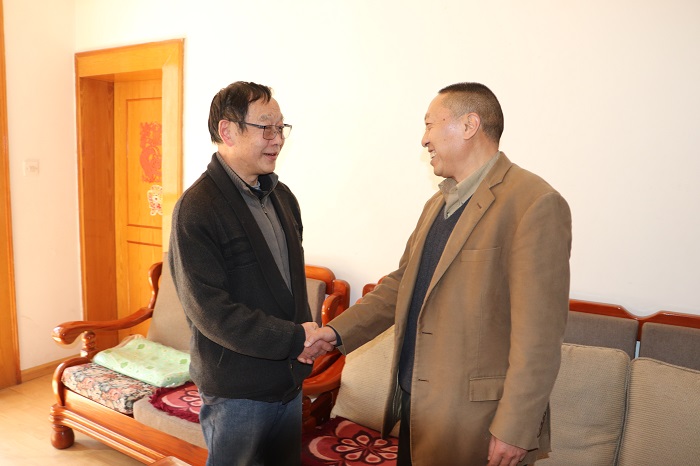 后永宁走访慰问华体hui会体育老领导和困难职工