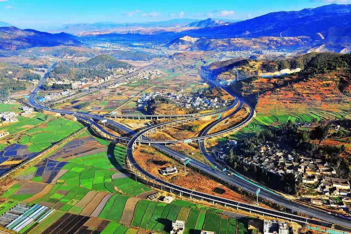 大理至丽江高速公路工程