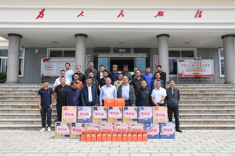 陈祖军到昭阳区青岗岭乡、大关县悦乐镇看望慰问华体hui会体育驻村工作队员
