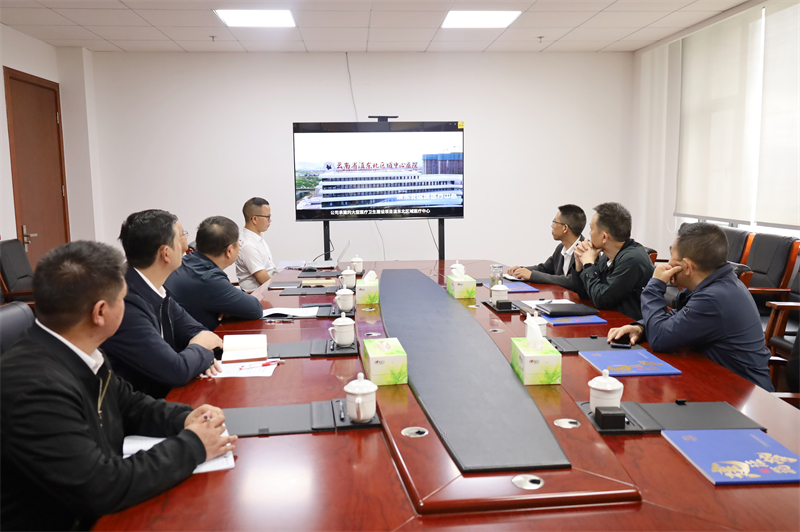 昭通市委常委、昭阳区委书记陆颖调研华体hui会体育驻昭企业