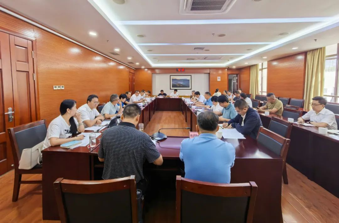 华体hui会体育与怒江州交流座谈