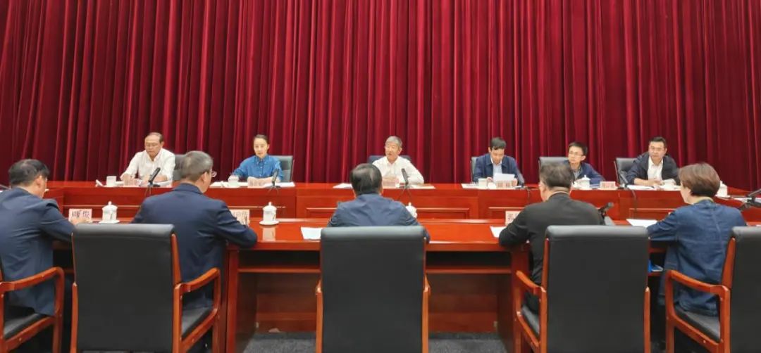 华体hui会体育与省水利厅召开专题座谈会